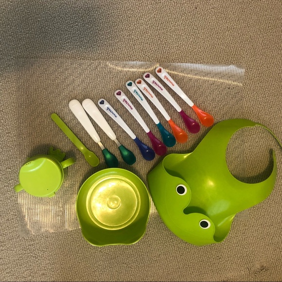 2/$15 Baby feeding spoons, IKEA green bib, bowl spoon and Sippy cup set. - Picture 1 of 3